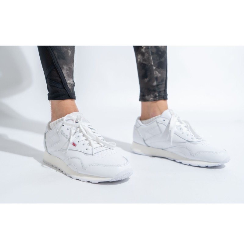 Reebok Classic Leather Plus Women Cloud White/Pure Grey 2/Vector Red GV8540 2