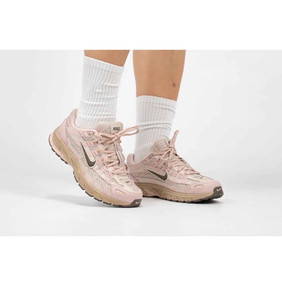 Nike Wmns P-6000 Fossil/Pink Oxford IF1756-200