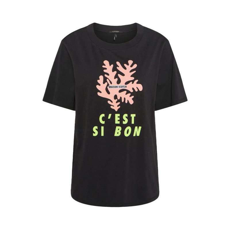 CLEAN TEE WITH BRIGHT ARTWORK